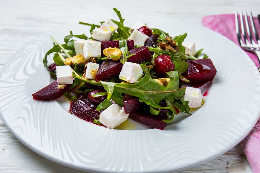 Salat z buryakom i vishney siteWEb Ukr