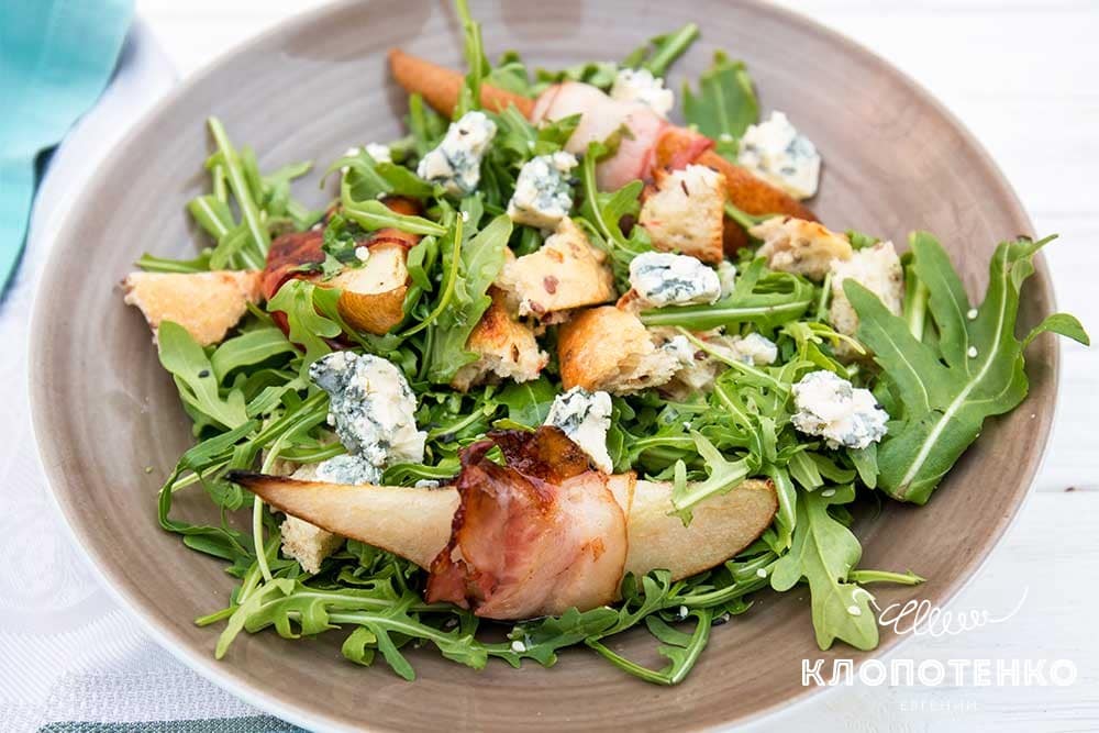 Salat z grusheu na gruli siteWebUkr