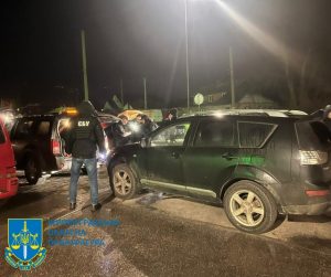 продавали авто гуманітарне автомобілів ЗСУ суд затримали у Кропивницькому
