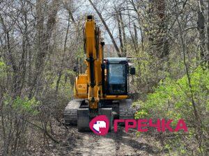 Никанорівський лісопарк трактор екскаватор забудова
