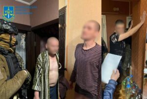 підозрювані наркозбувачі в Олександрійському районі 1