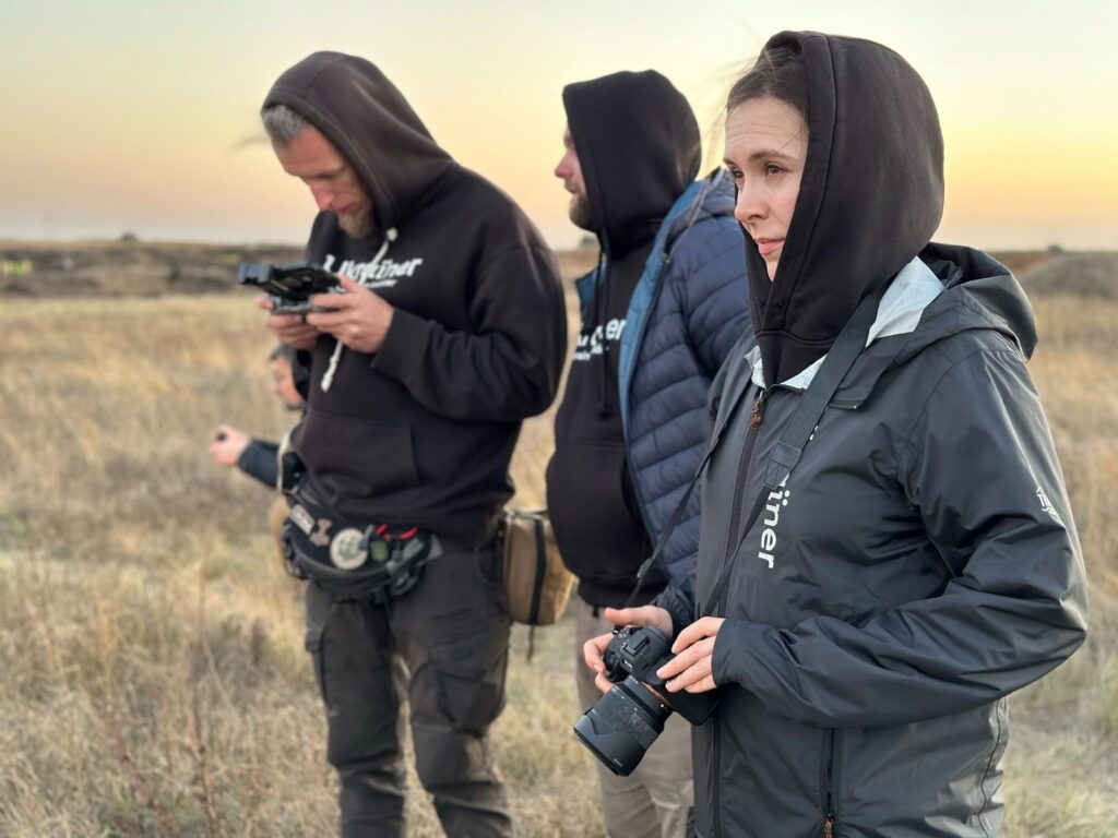 знімальна група "UKRAЇNER" під час зйомок фільму "Підрозділи перемоги", осінь 2023 року