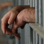 Засудили арешт за ґратами