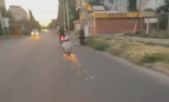 сани по асфальту