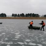 небезпека на льоду Кіровоградщини рибалка рятувальники