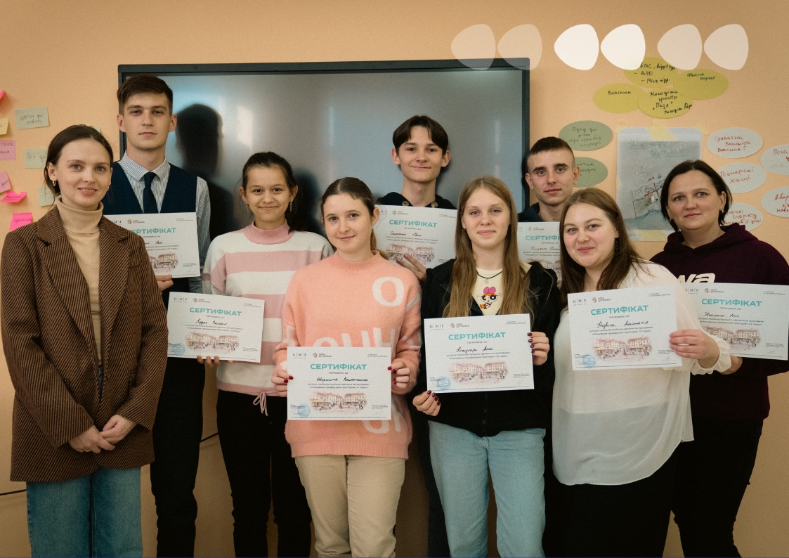 Приютівська громада молодь можливості