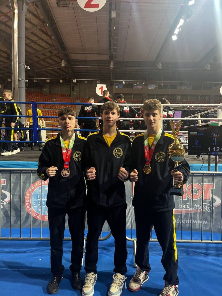 чемпіонами