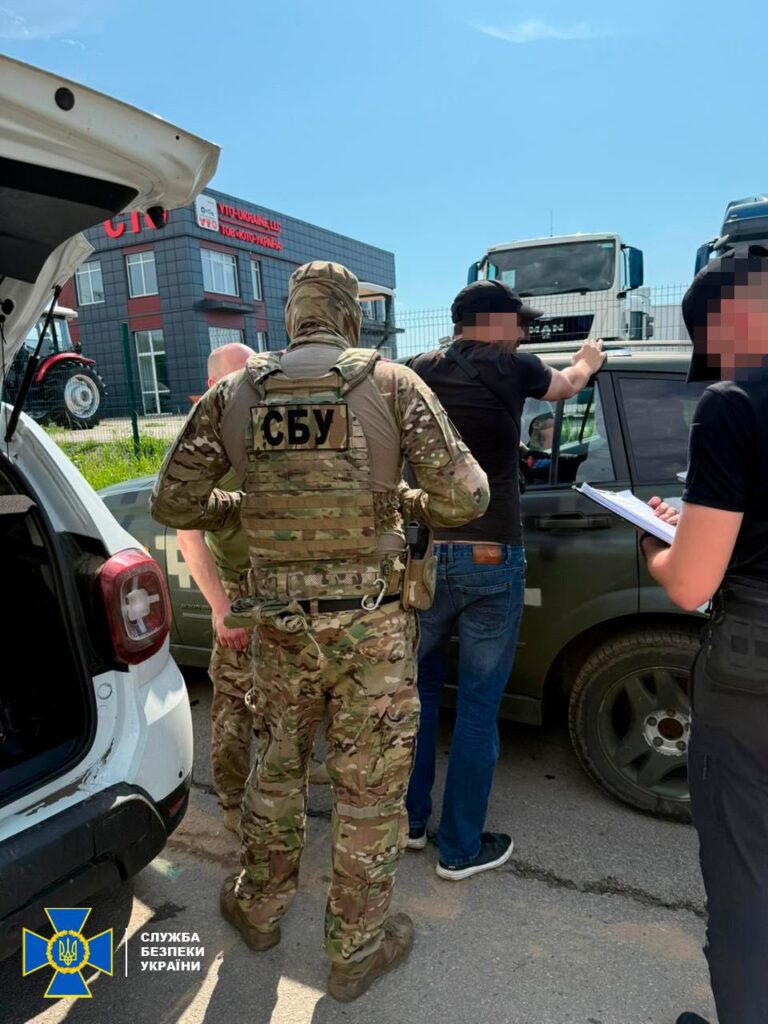 СБУ вимагали хабар на нуль тил шантажували підозру