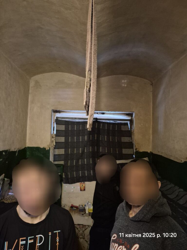 СІЗО порушення