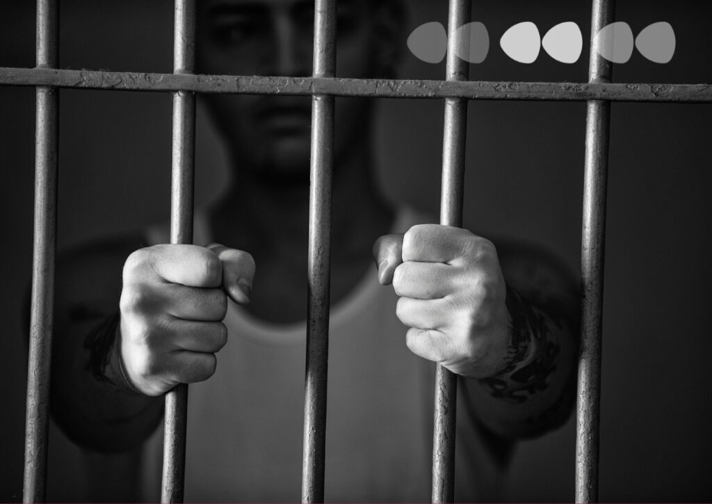 зґвалтуванні зґвалтував довели провину суд обвинувачений за гратами