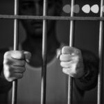 зґвалтуванні зґвалтував довели провину суд обвинувачений за гратами