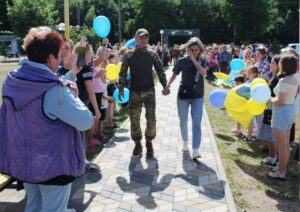 зустріли з полону Долинська громада Віталій