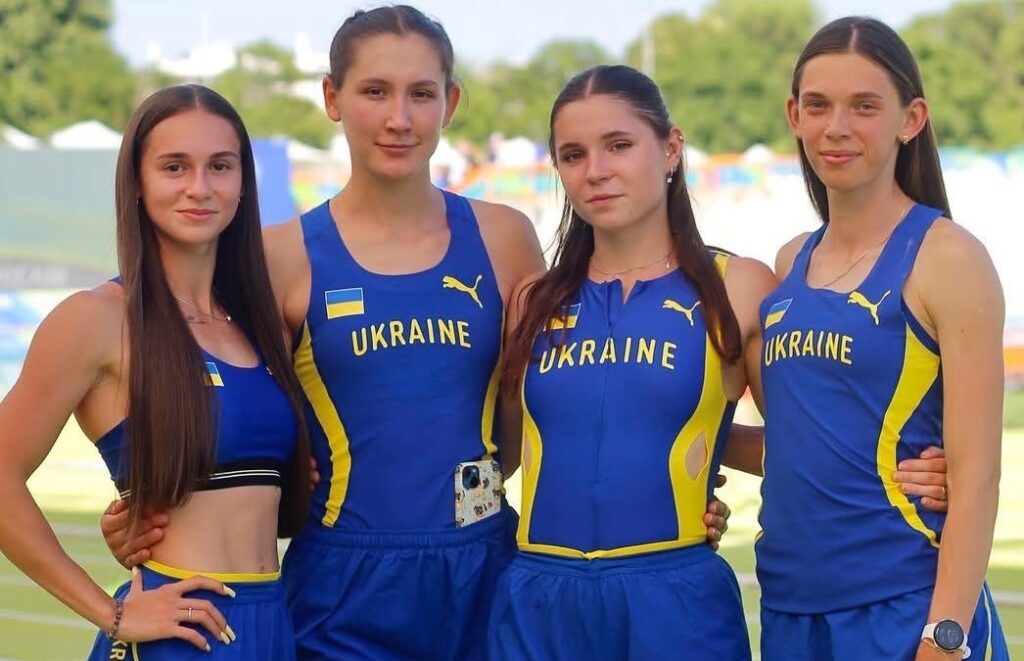 легкоатлетки