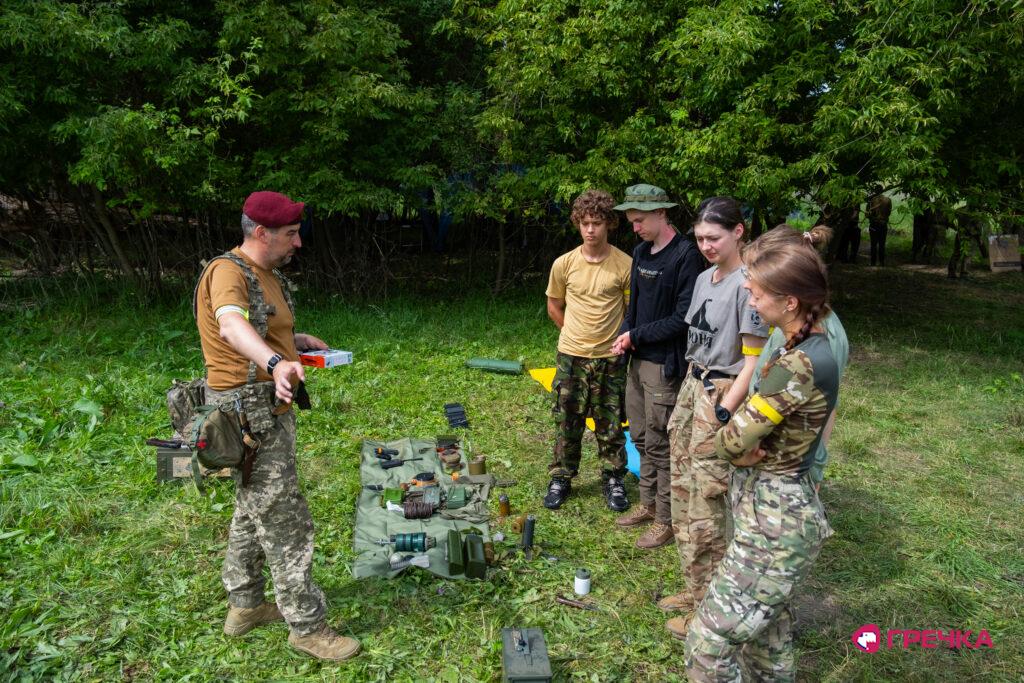 вчать мінній безпеці