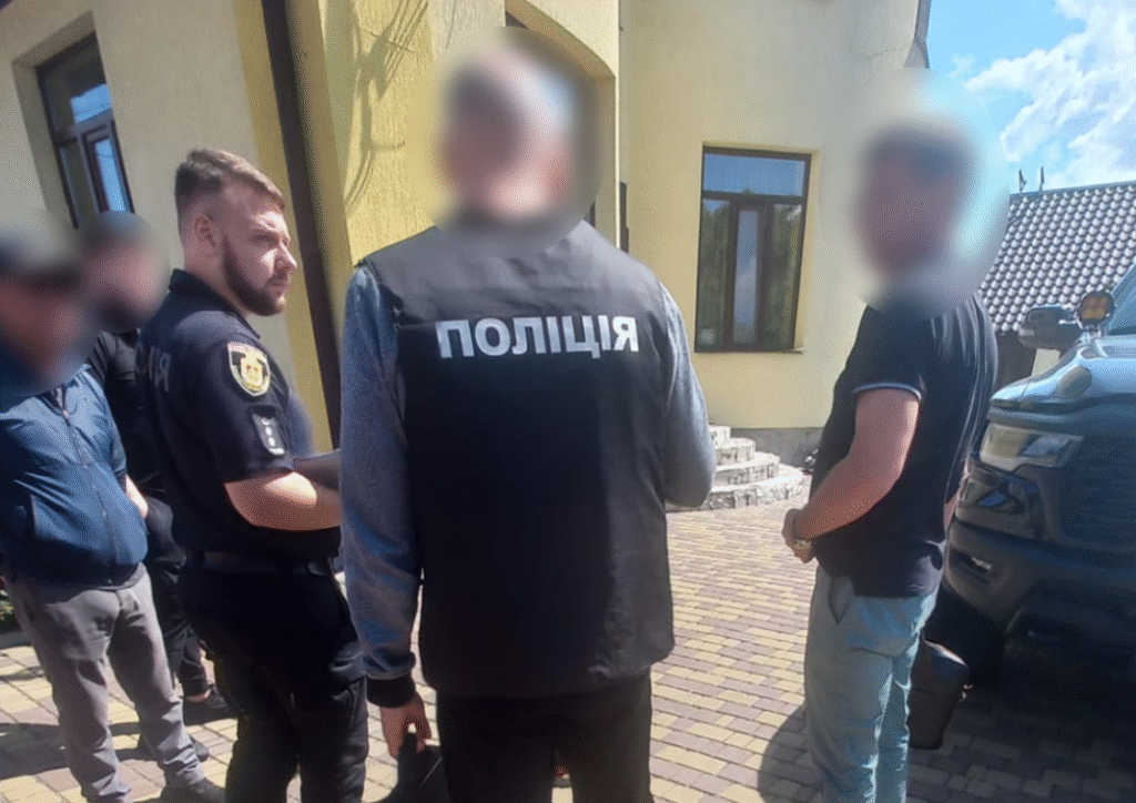 шістьом посадовцям Світловодська