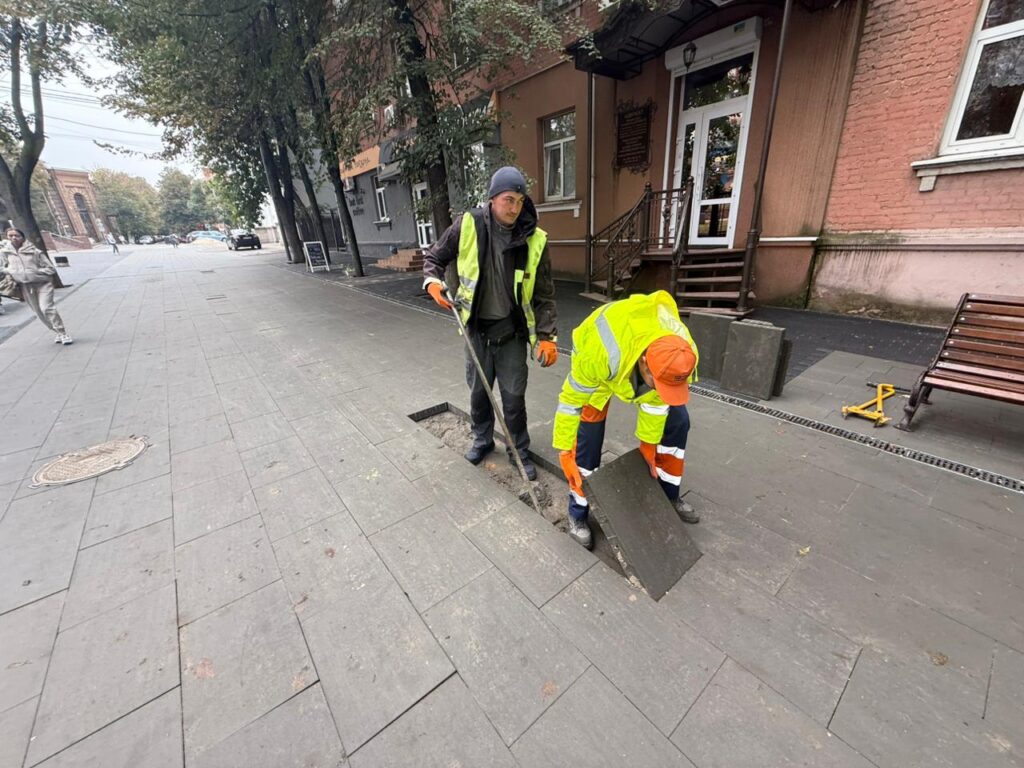 Розхиталася плитка Кропивницький безбарʼєрний маршрут