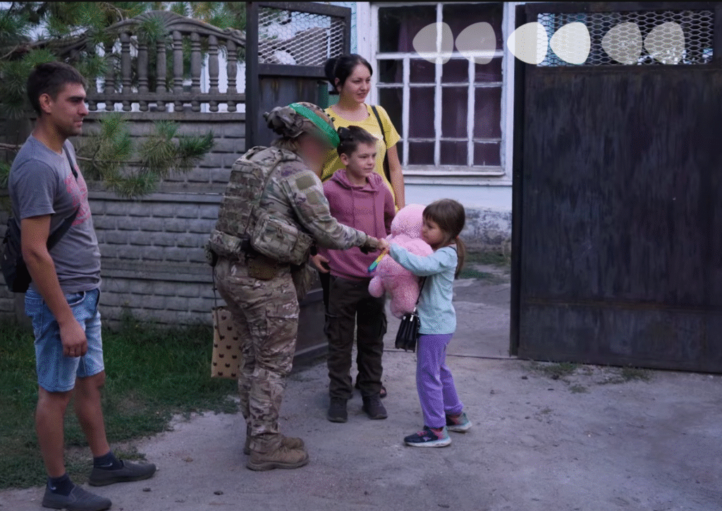 ЦВС співробітництво з цивільними військові ССО спецпризначенці фільм