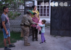 ЦВС співробітництво з цивільними військові ССО спецпризначенці фільм