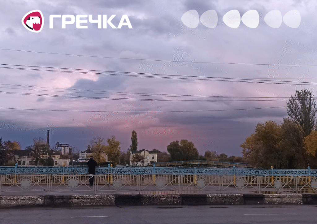 гроза град у Кропивницькому хмара