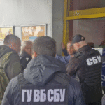 підозрюваним ухиляння хабар вступ