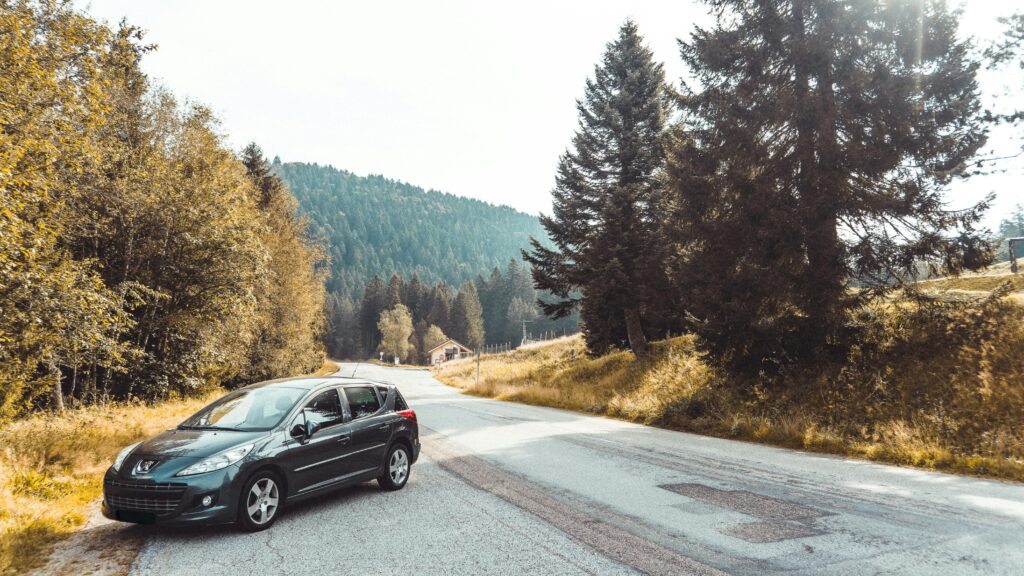 Автомобіль