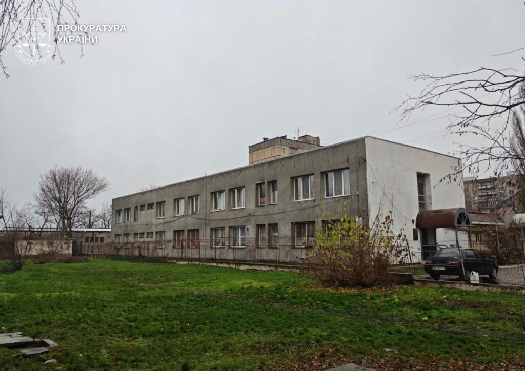 Намагалися продати гуртожиток для ВПО як готель