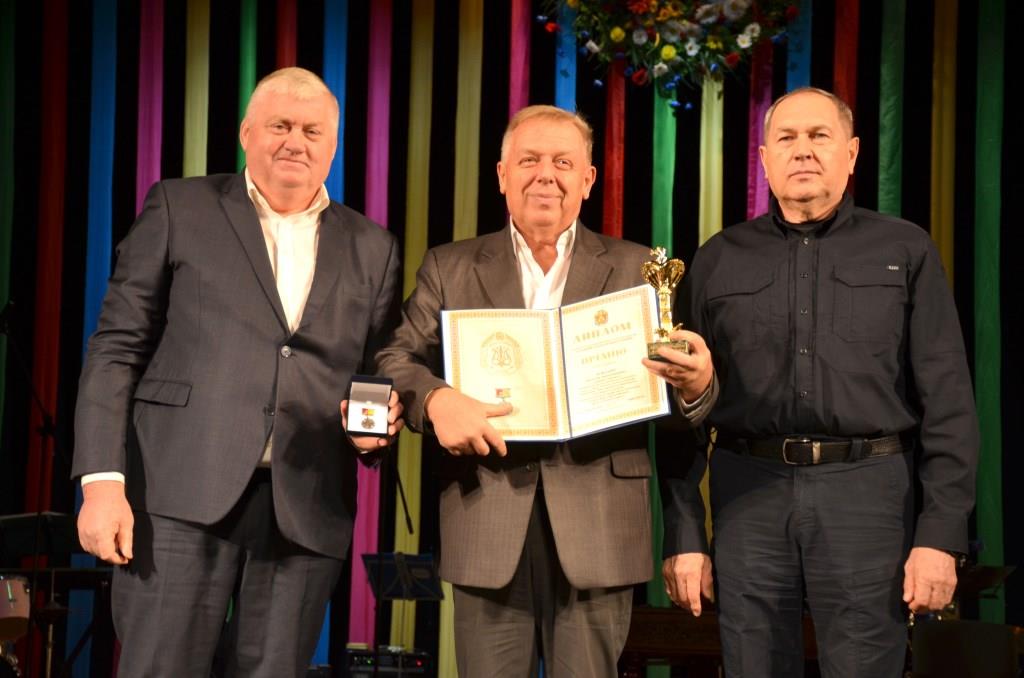 Працівники культури та майстрів народного мистецтва отримали нагороди