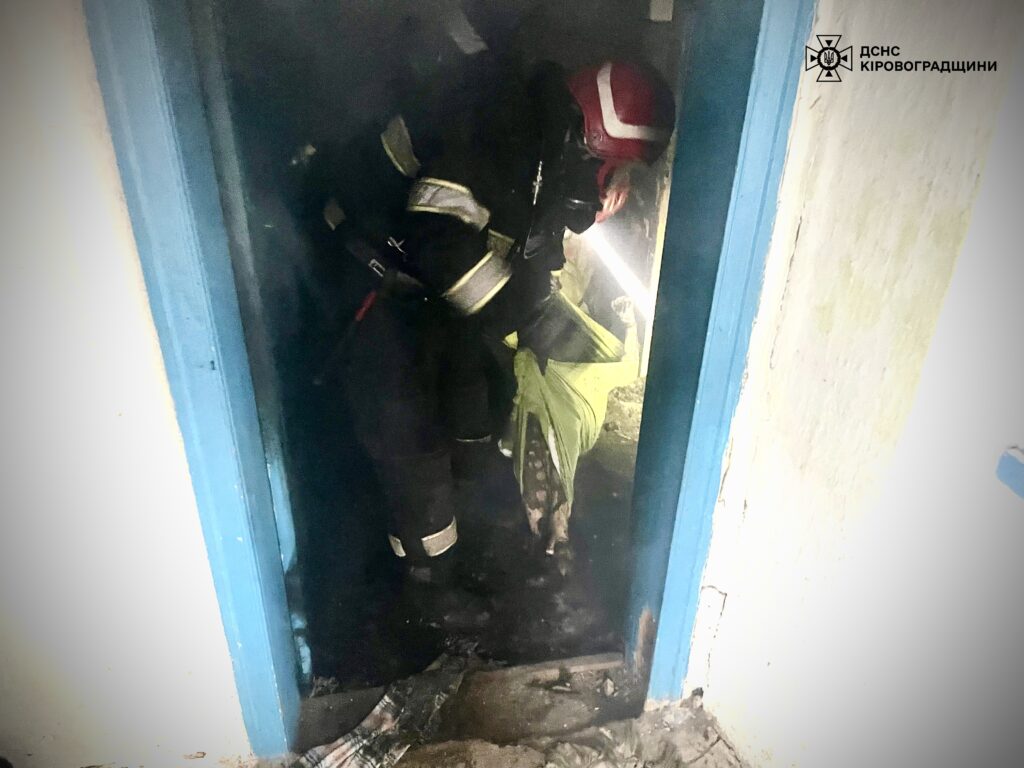 Під час пожежу загинула дитина, троє людей отримали опіки
