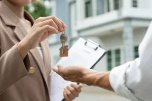 Агент нерухомості житла купівлі ризики