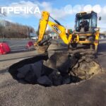Біля Ковалівського мосту утворилося провалля