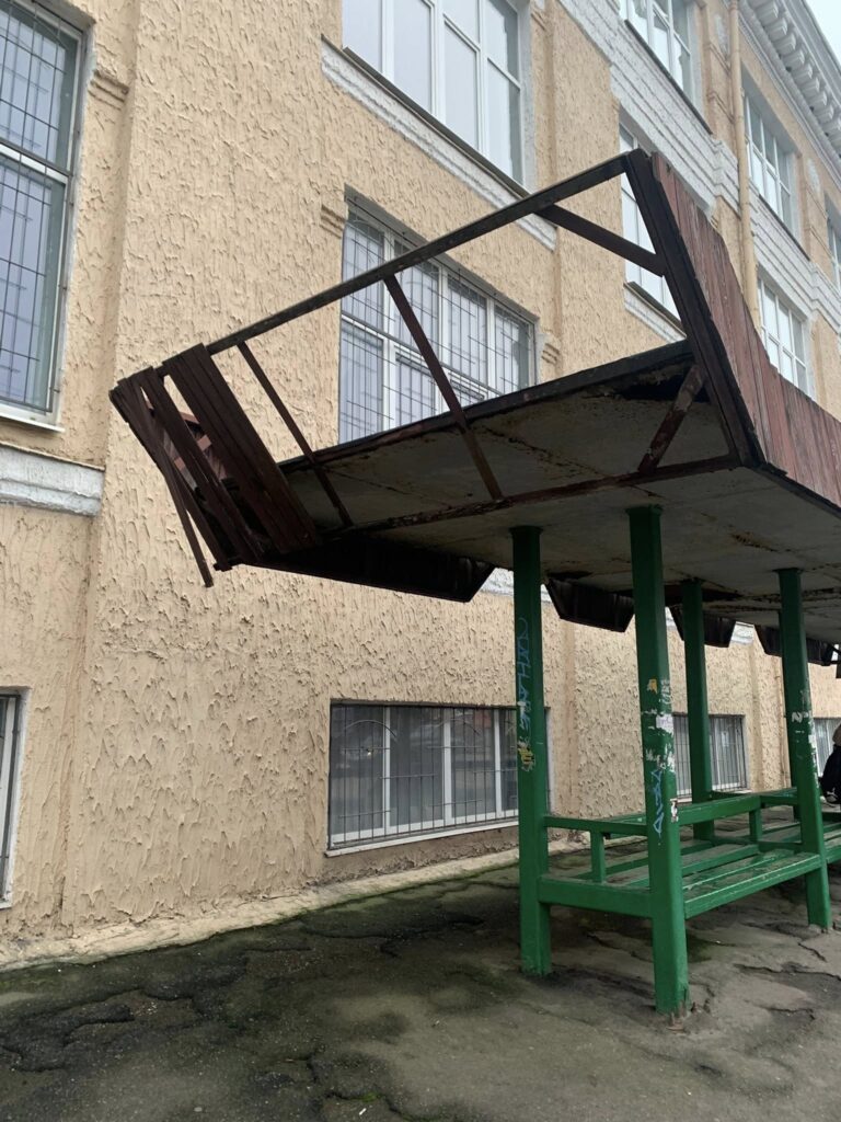 Іржа зупинка 3