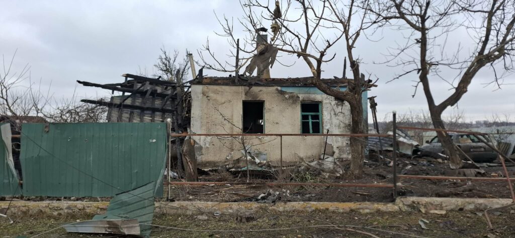 Згорілий внаслідок атаки будинок Ганни Чепурної