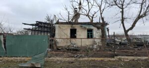 Згорілий внаслідок атаки будинок Ганни Чепурної