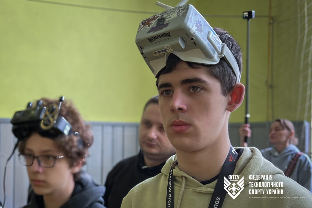 Переможець турніру з перегонів FPV-дронів