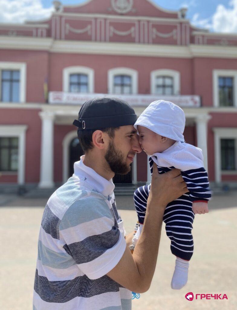 Михайло Пікаш із сином Матвієм