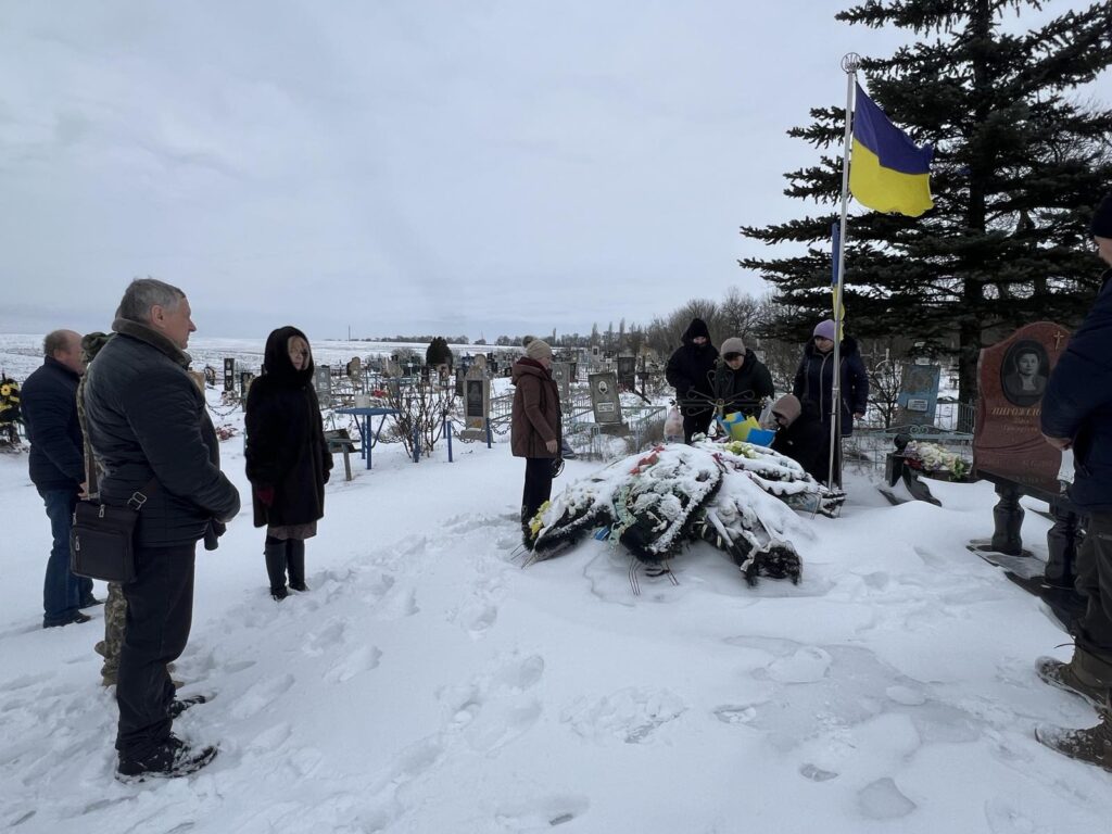 орден посмертно передали Вільшанська громада Дмитро Петров