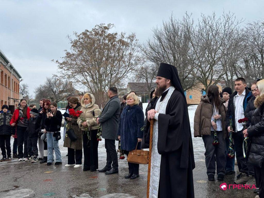 архієпископ Марк на відкритті дошки братам-захисникам Бойкам