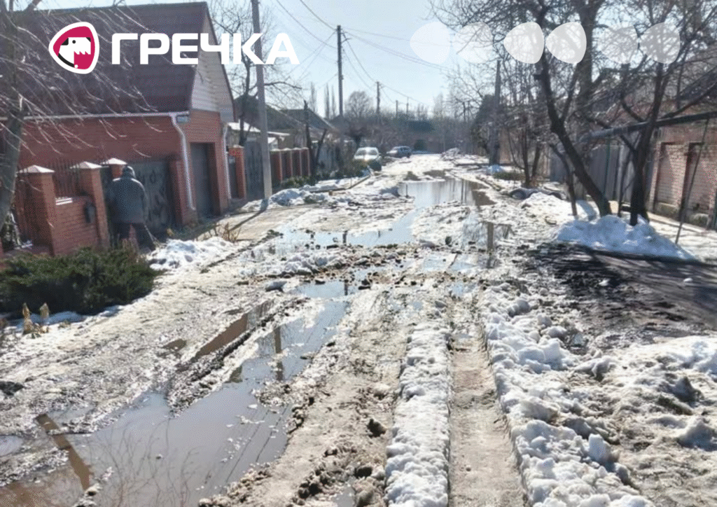 Дорога по вулиці Миколи Міхновського у Кропивницькому