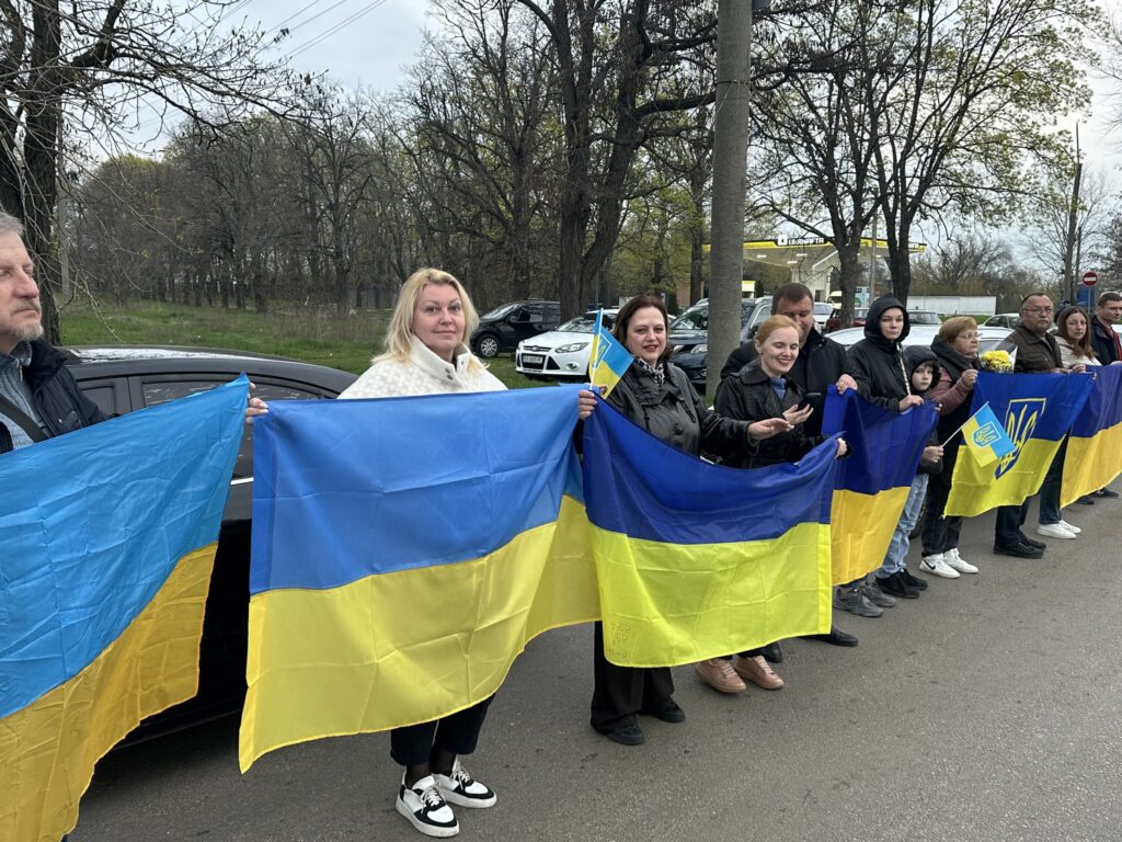 Рідні та друзі зустріли Євгенія Коденця