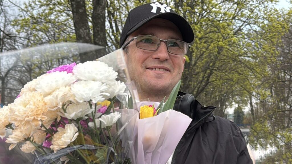 Звільненого з полону Євгенія Коденця зустріли у Кропивницькому