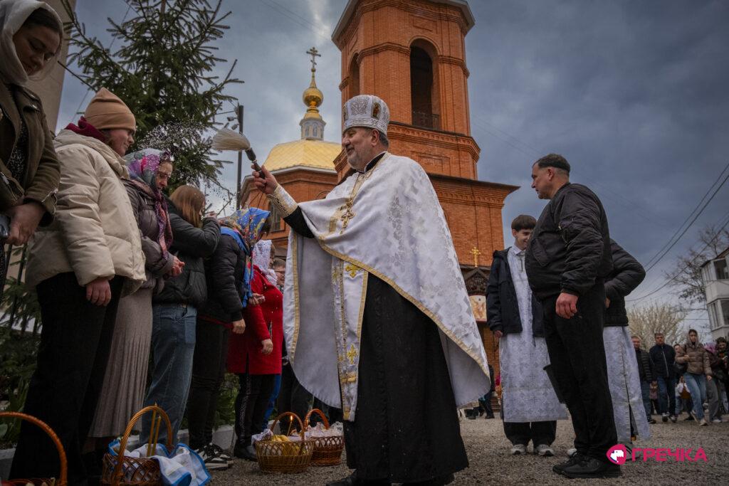 Храм Володимира у Кропивницькому священики Великдень