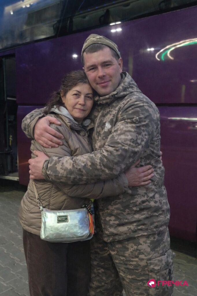 Вадим Комарчук із мамою