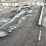 Дорога в ямах на Маланюка у Кропивницькому