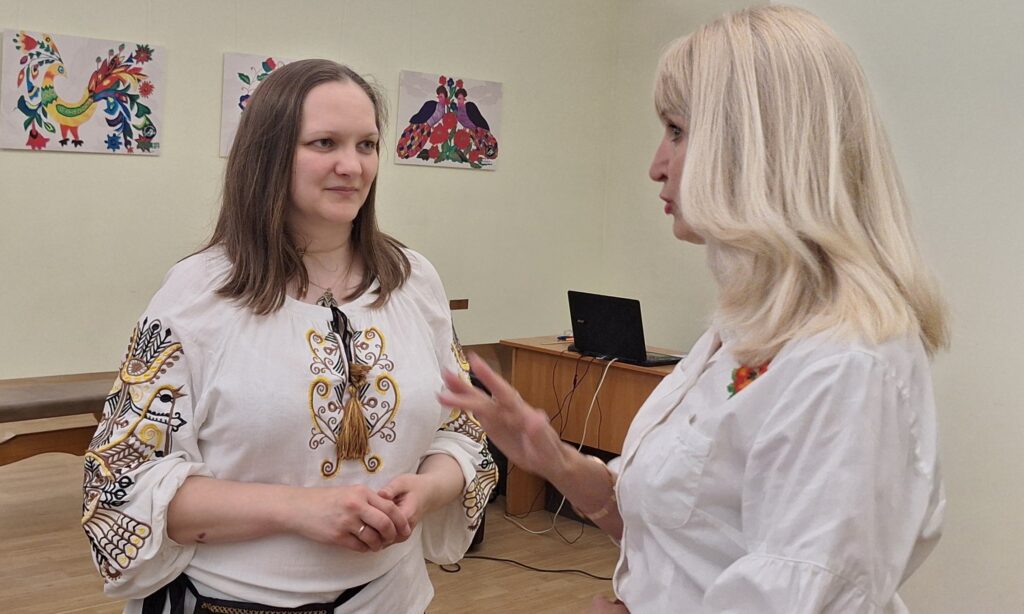 У Кропивницькому Музеї мистецтв відкрили виставку "Птахи на рушниках" 2