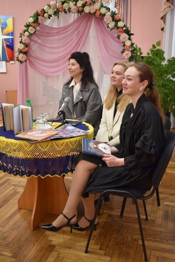 Вікторія Симоненко Як колись, не буде ніколи презентація книги