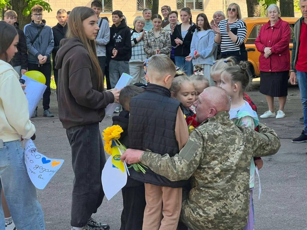 У Марʼянівці зустріли звільненого з полону Павла Лопатинського