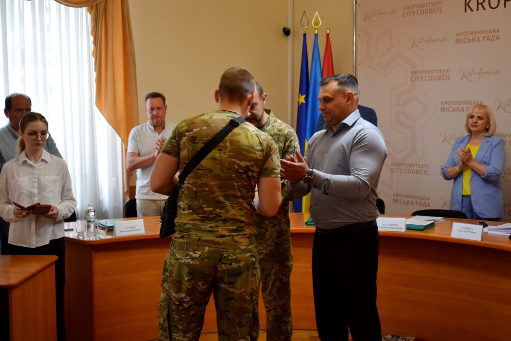 Вручили держнагороди воїнам та рідним полеглих бійців у Кропивницьку 1