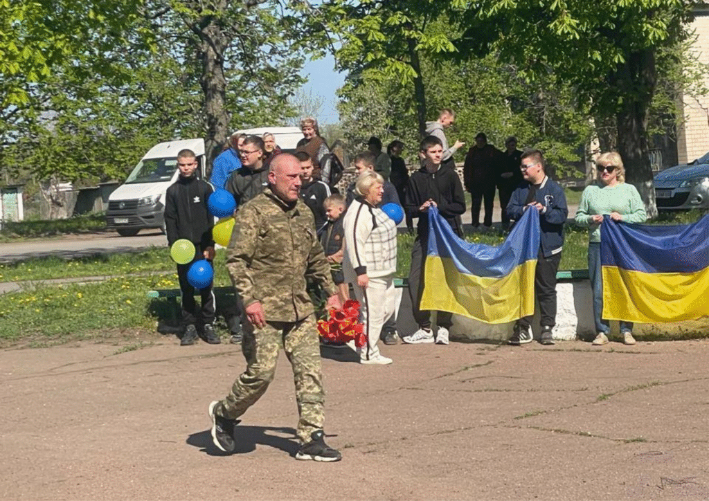 У Великовисківській громаді зустріли звільненого з полону Павла Лопатинського