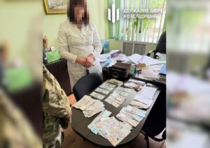оголосили підозру лікарям за хабар Кропивницький