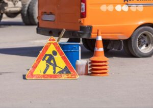 рух транспорту перекрили дорогу